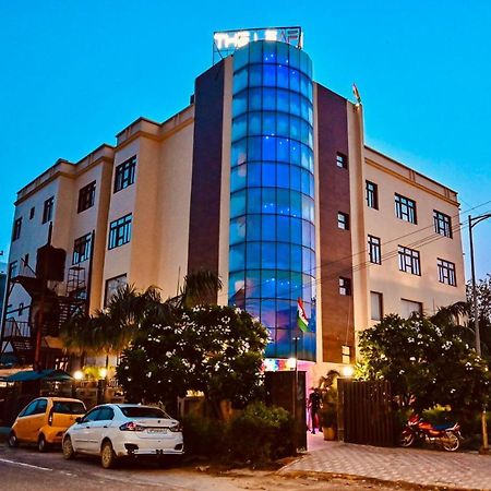 Hotel The Leaf - Gomti Nagar Lucknow Dış mekan fotoğraf