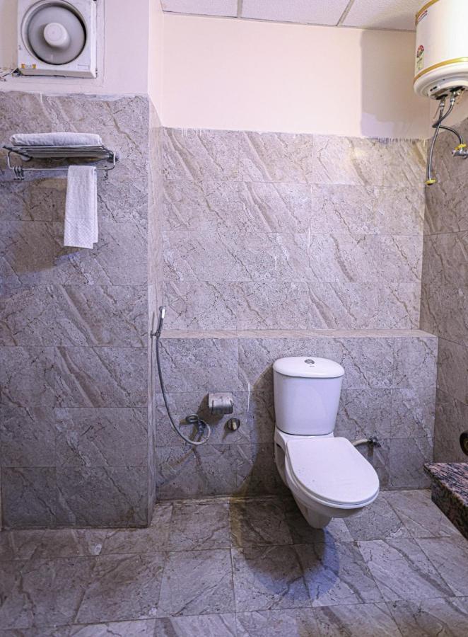 Hotel The Leaf - Gomti Nagar Lucknow Dış mekan fotoğraf