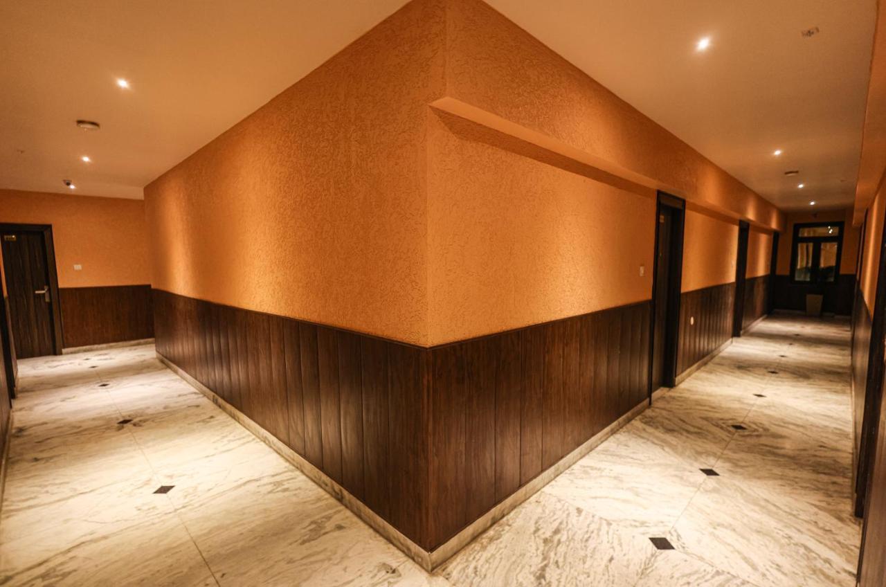Hotel The Leaf - Gomti Nagar Lucknow Dış mekan fotoğraf