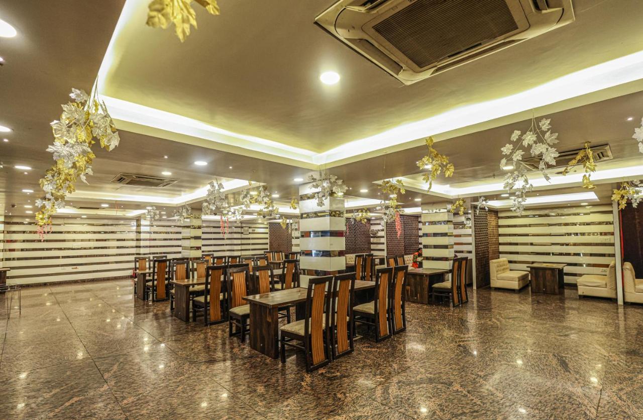Hotel The Leaf - Gomti Nagar Lucknow Dış mekan fotoğraf