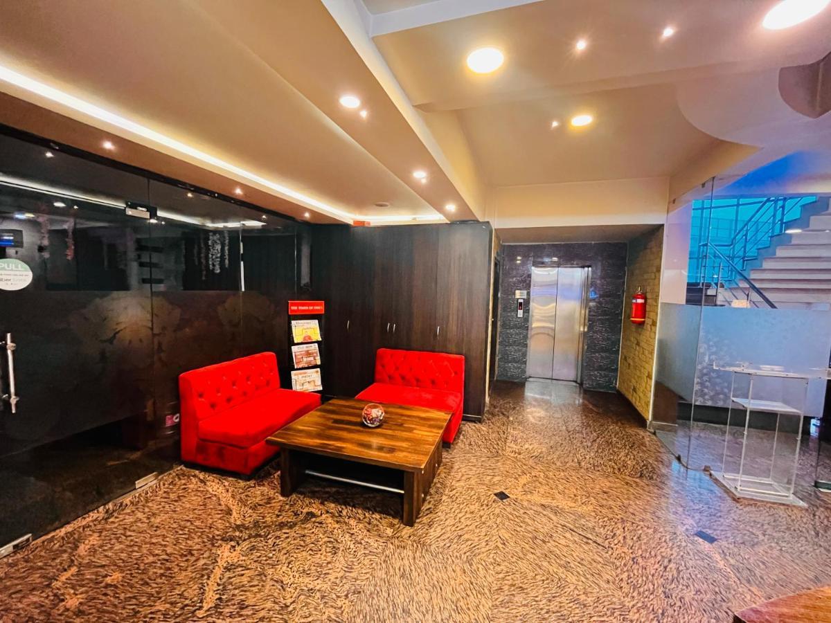 Hotel The Leaf - Gomti Nagar Lucknow Dış mekan fotoğraf